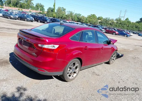 2013 Ford Focus Se z USA, uszkodzony, nr VIN 1FADP3F21DL380855